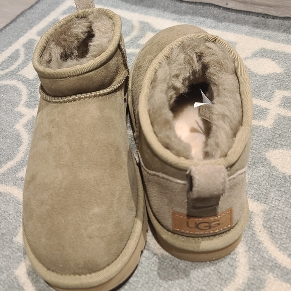 Ugg ultra mini - Picture 11 of 13